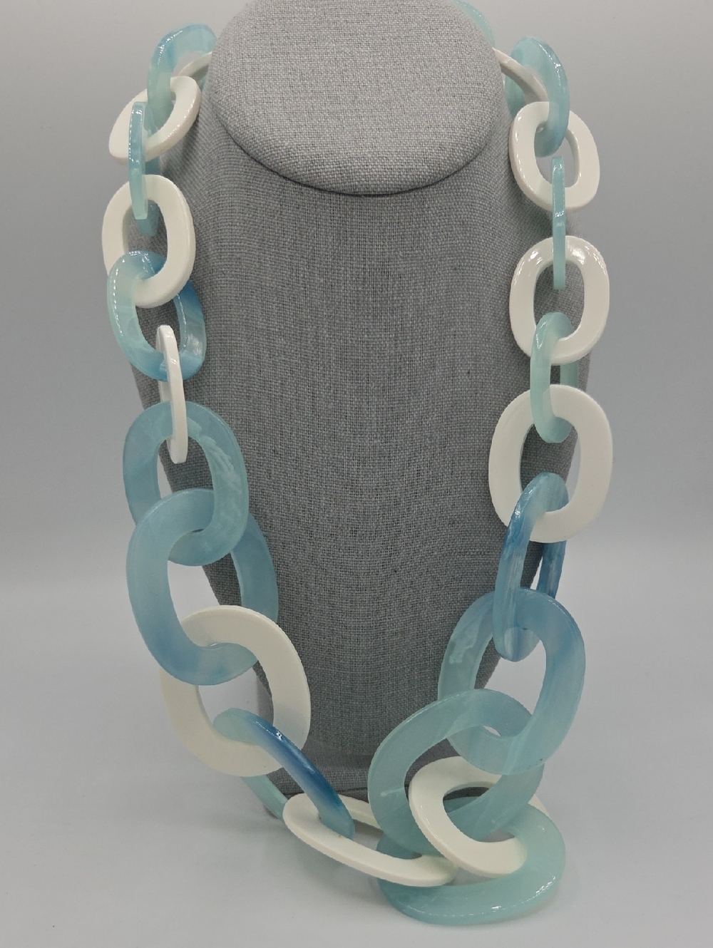 Bundle 5 for $25! Aqua & White Chunky Link Statement Necklace